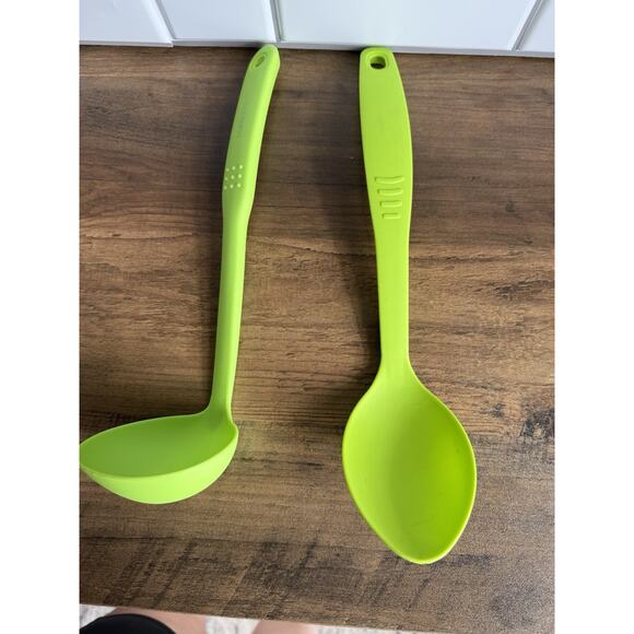 Farberware Ladel 11" and Spoon Lime Green - Picture 2 of 4